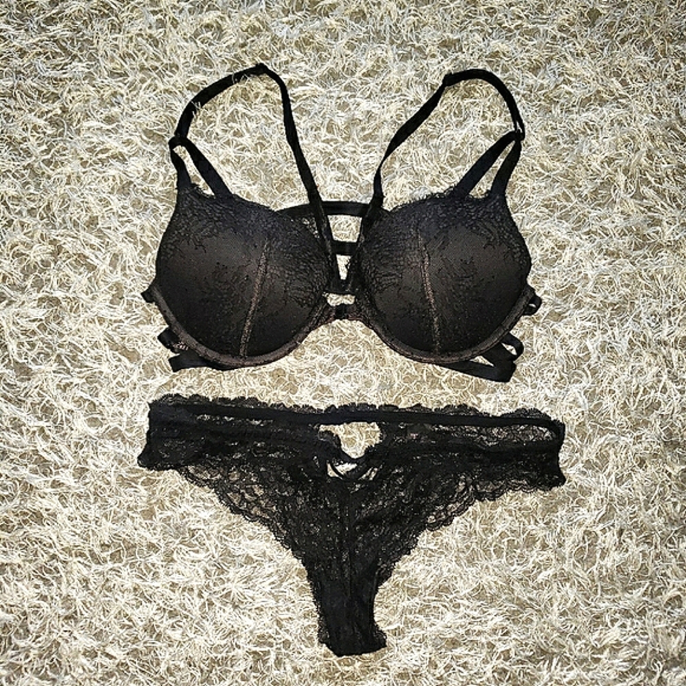 Victoria Secret Black Push-Up Bra & Panty Set